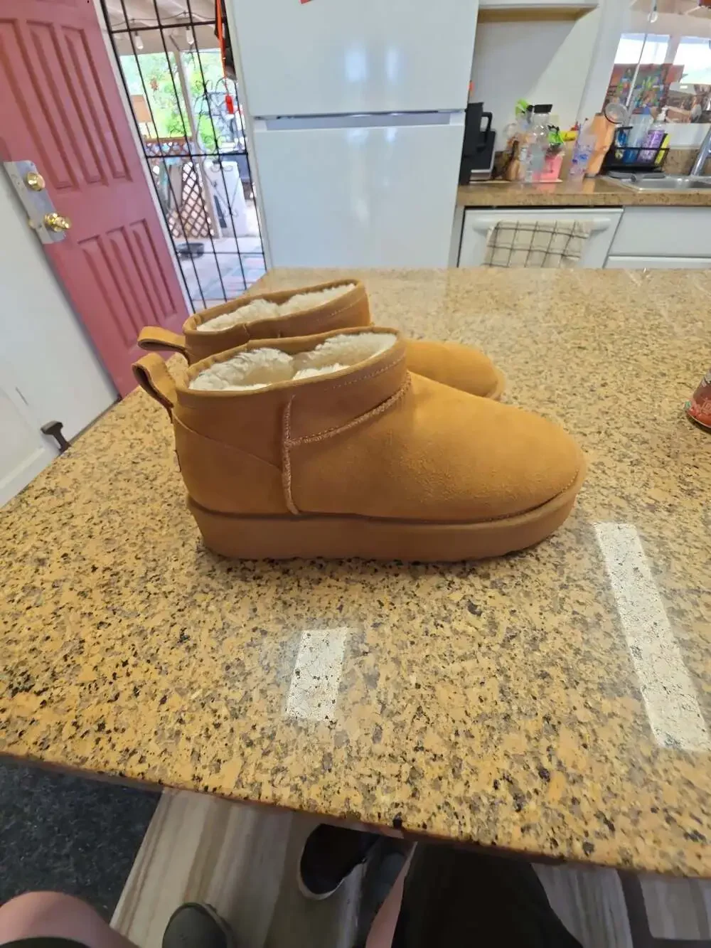 LAMO Women's Chestnut Brown Suede Fur Lined Platform Ankle Snow Boots Size 10